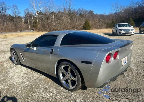 2005 Chevrolet Corvette из США, поврежденный, VIN 1G1YY24U355100830